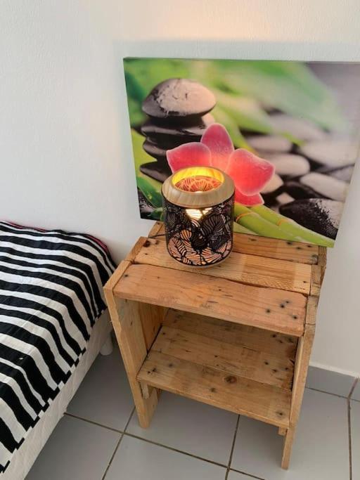 Petit Prix Et Grand Confort A Saint Gilles Les Bains Exterior photo